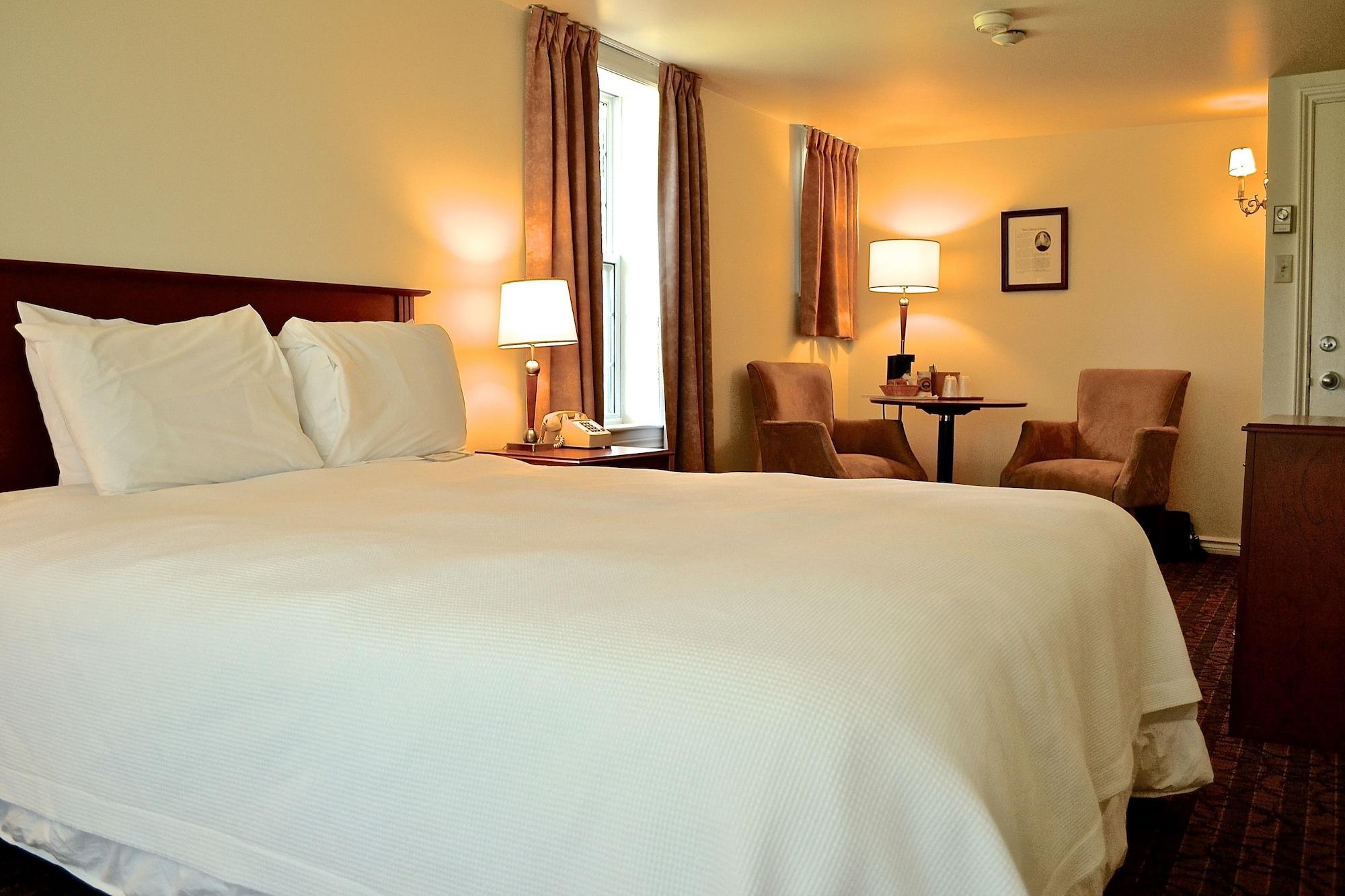 Inverary Resort Baddeck Inlet Buitenkant foto