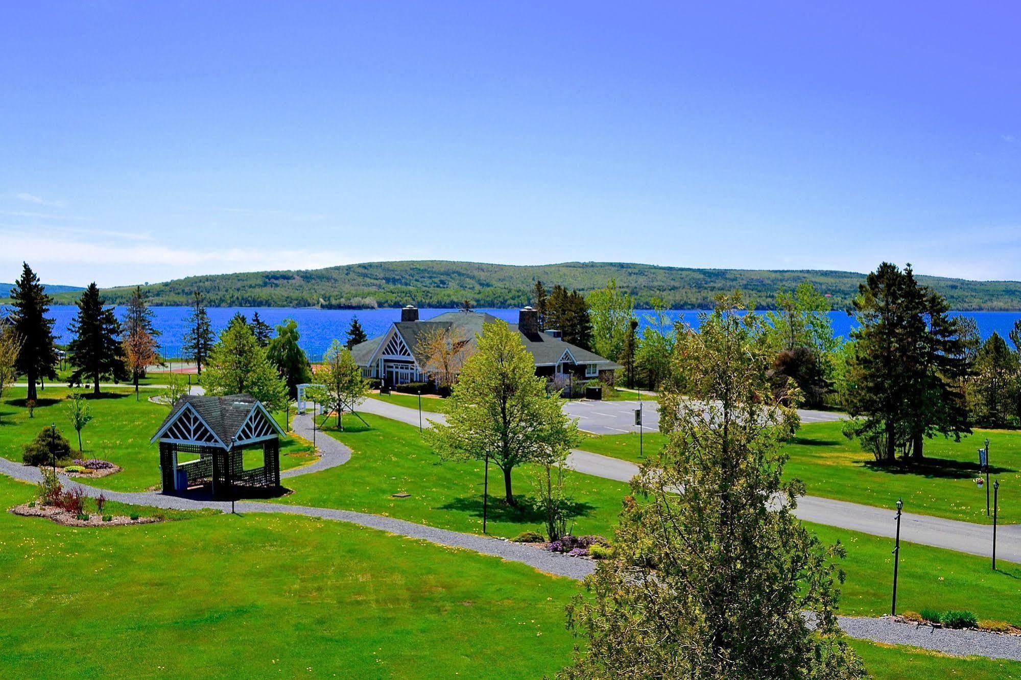 Inverary Resort Baddeck Inlet Buitenkant foto